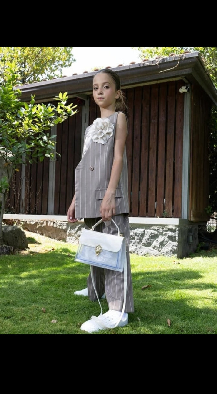 Ragazza primavera-estate