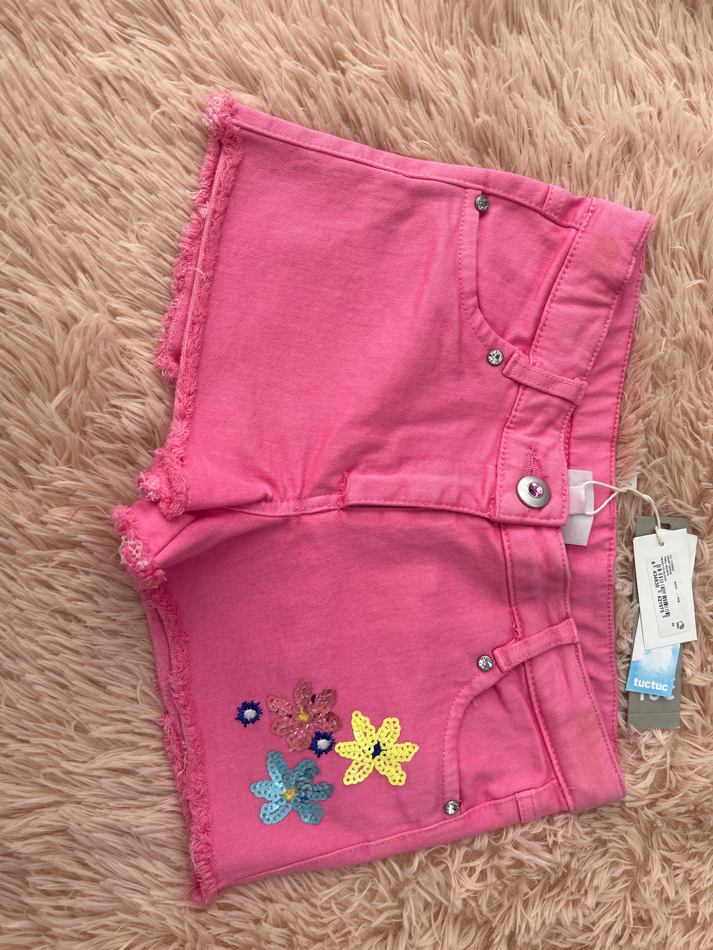 Short Ready to Bloom