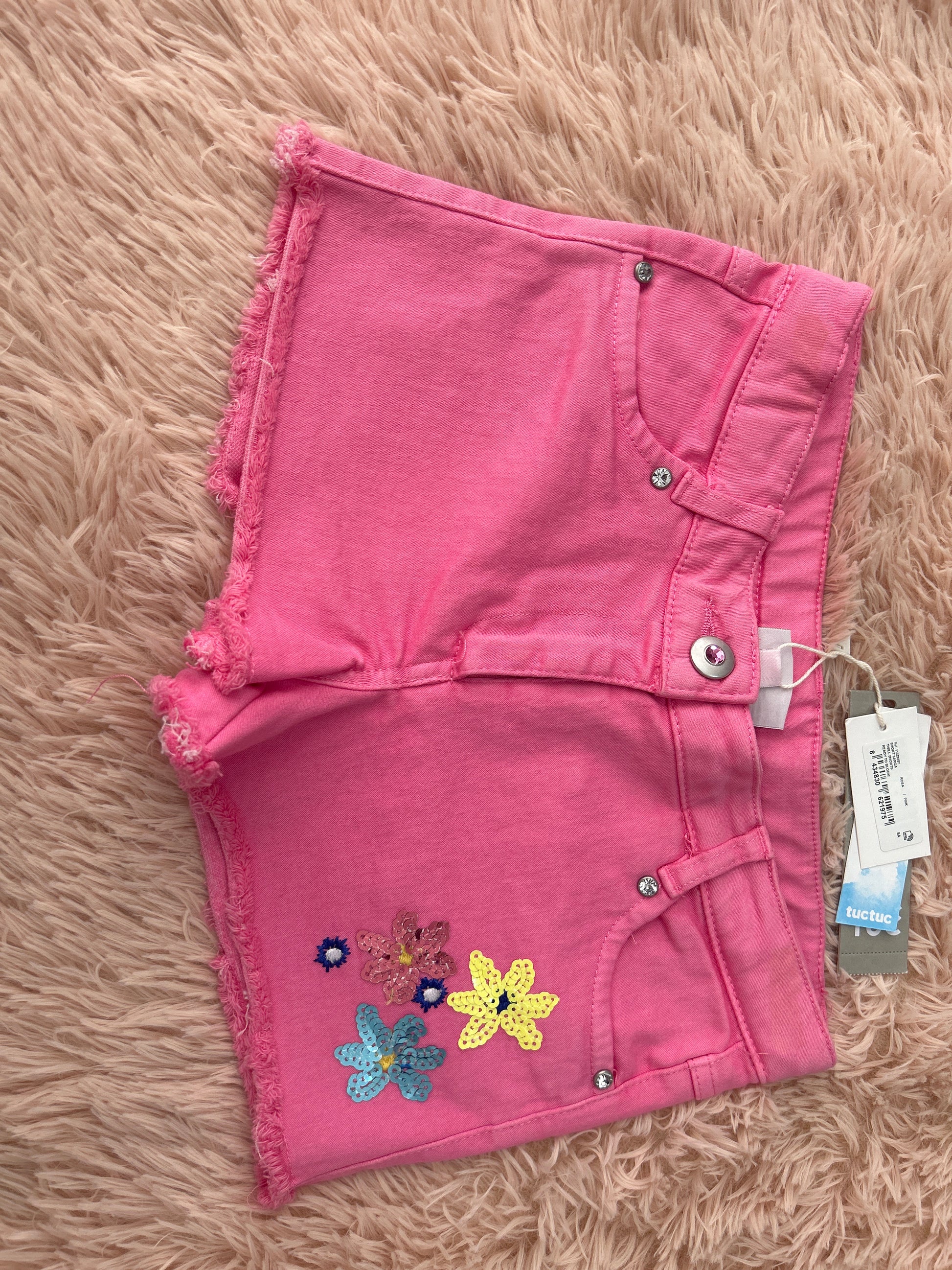 Short Ready to Bloom