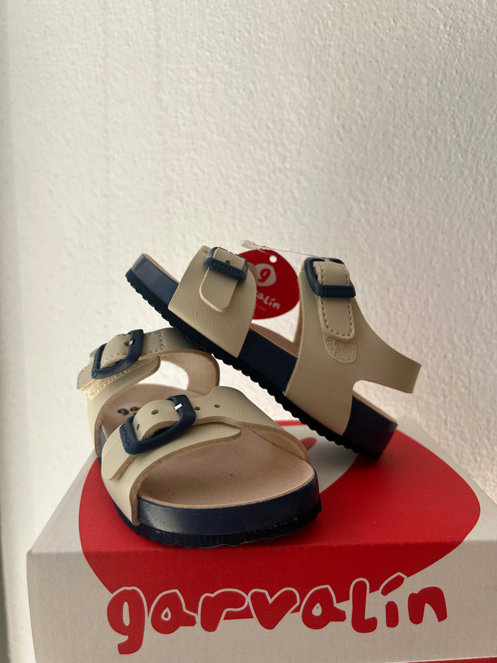Sandali beige e blu bimbo ,Garvalin