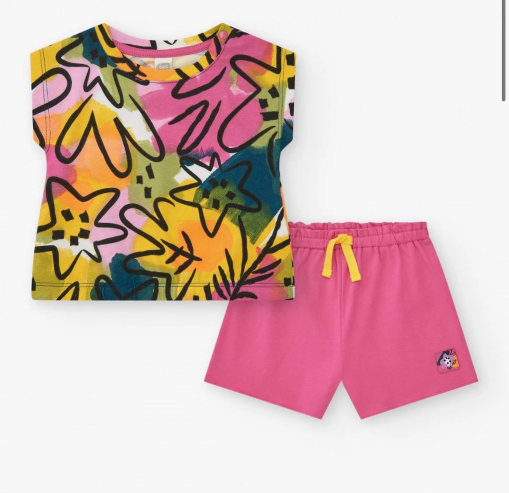Completo per bambina con t-shirt floreale e pantaloncini rosa