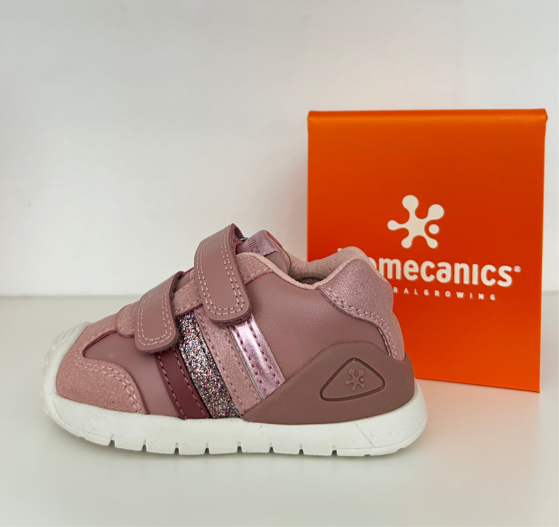 Sneakers bambina Biomecanics rosa con dettagli glitter