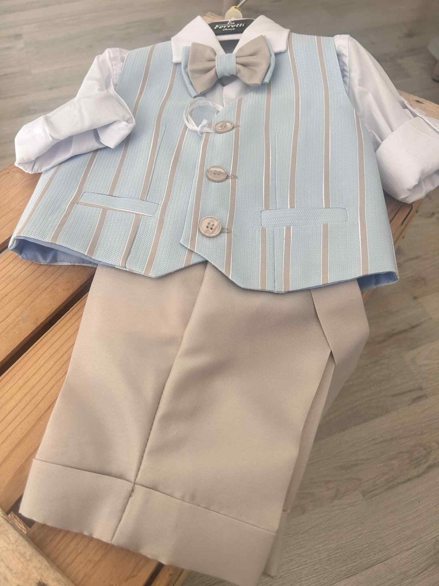 Completo con bretelle