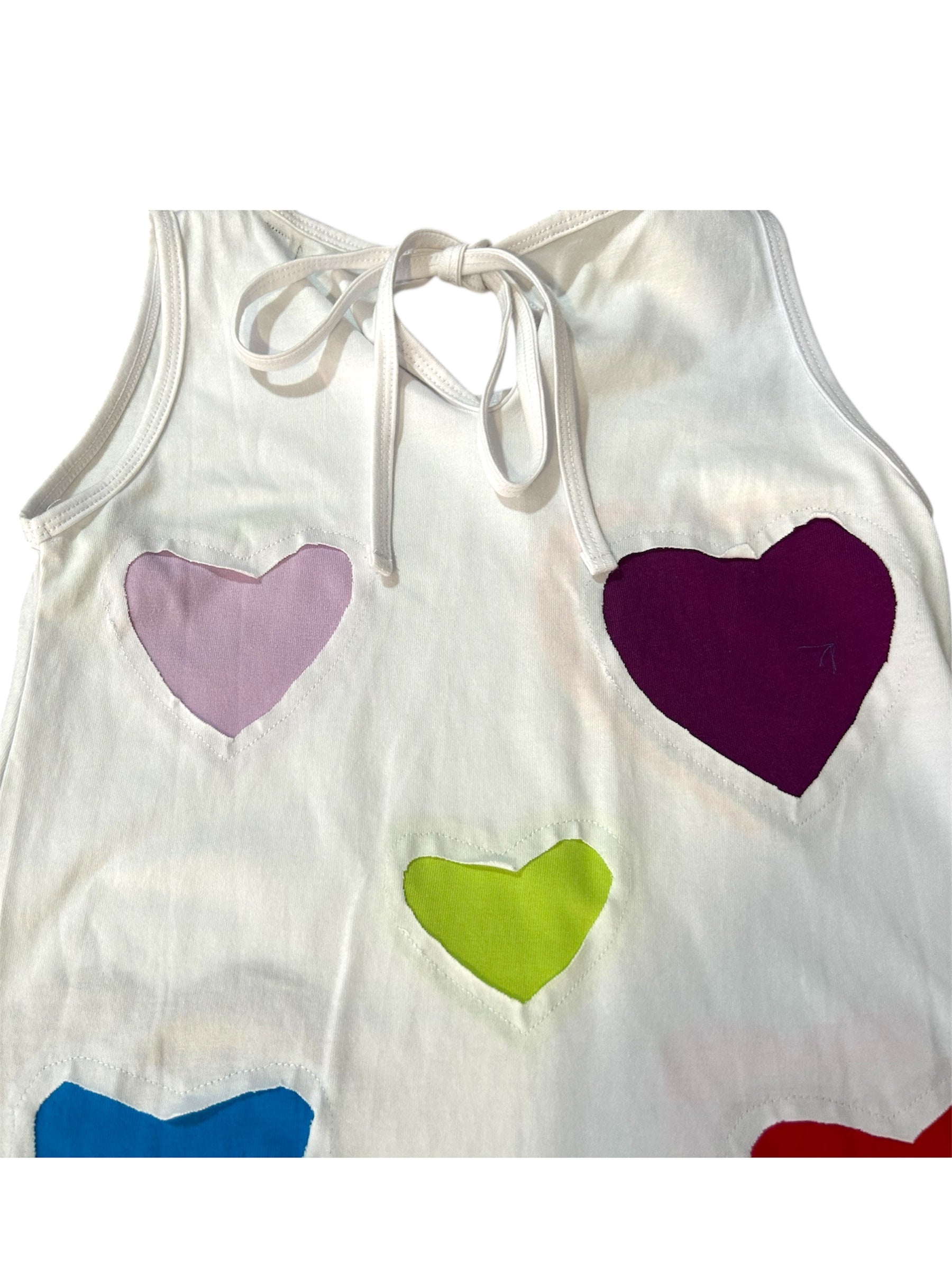 Vestito bianco con cuori multicolor