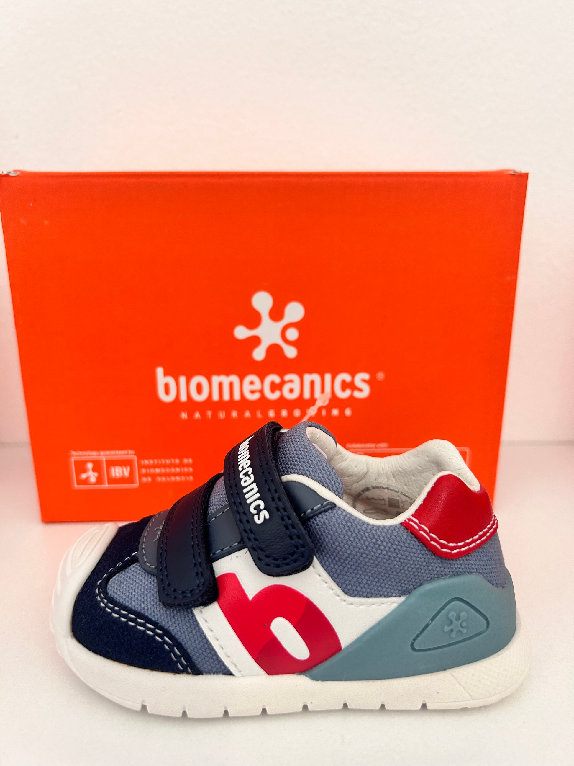 Sneakers Biomecanics