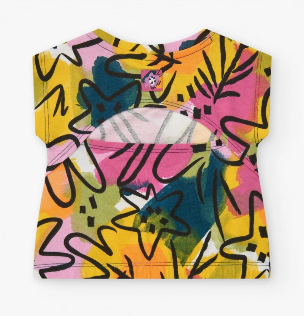 Completo per bambina con t-shirt floreale e pantaloncini rosa