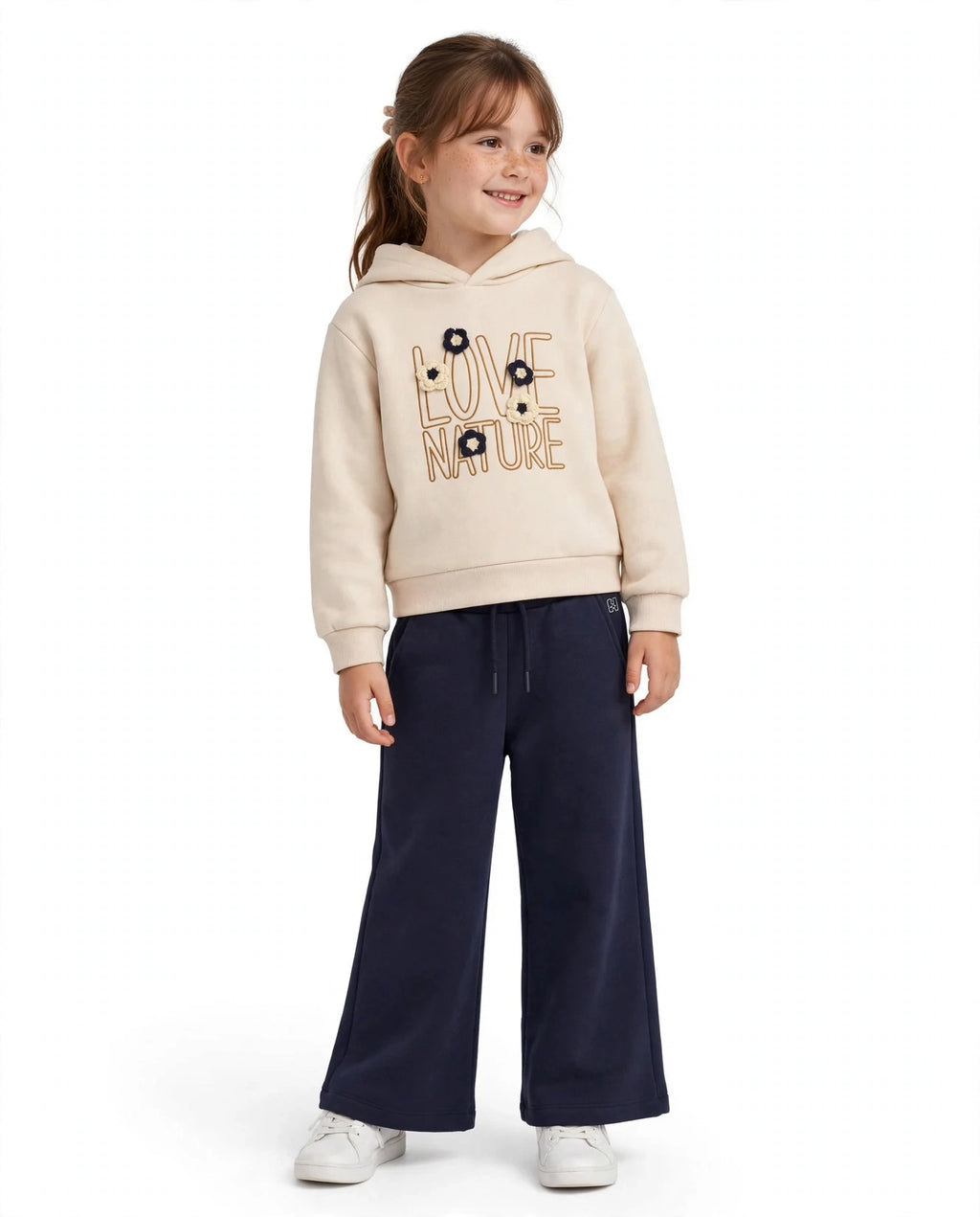 Completo da bambina in maglia con felpa con cappuccio e ricamo floreale nath kids