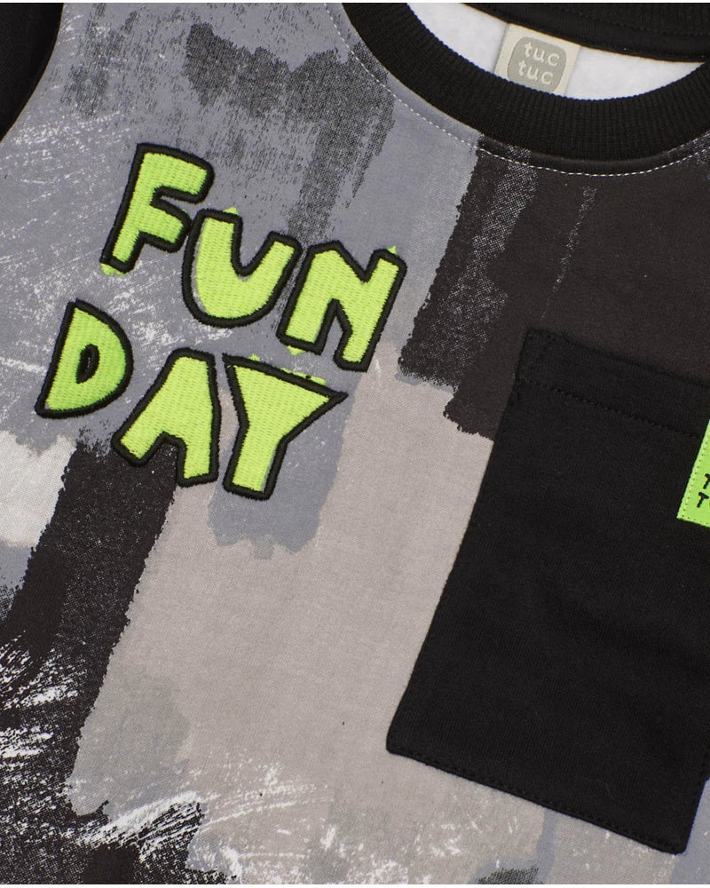 Completo felpa e pantaloni per bambino in nero con stampa a pennellate grigie e dettagli verdi