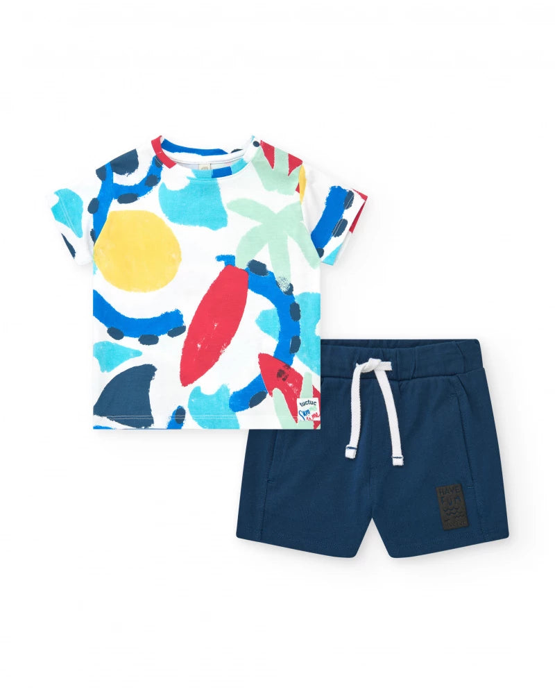 Completo per bambino con t-shirt stampata e bermuda blu regolabili