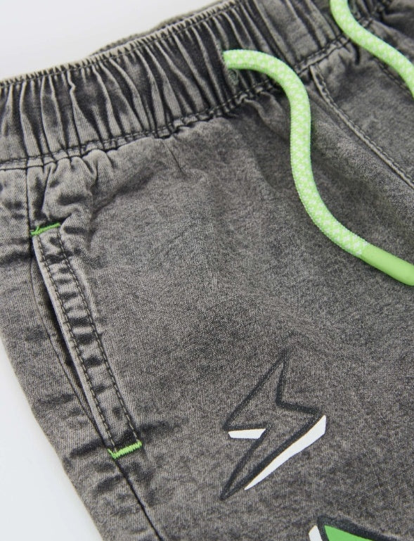 Bermuda da bambino in tessuto in denim effetto lavato